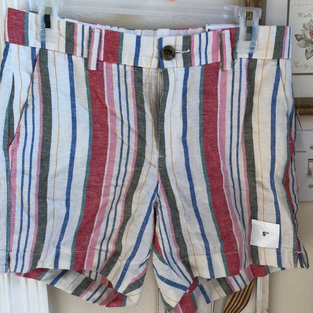 Old Navy Everyday Mid-Rise Shorts, Size 4